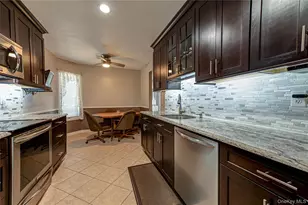 409 Elton Ct E, Saint James, NY 11780 - Photo 5