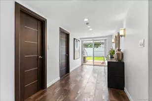 648 Diane Pl, Woodmere, NY 11581 - Photo 19