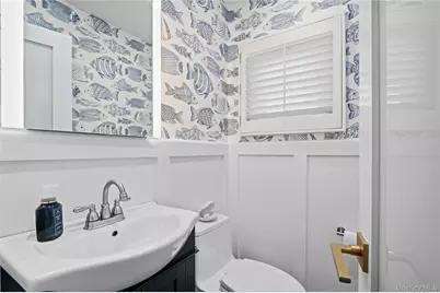 106 Anchorage Drive, West Islip, NY 11795 - Photo 17