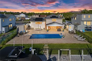 106 Anchorage Dr, West Islip, NY 11795 - Photo 39