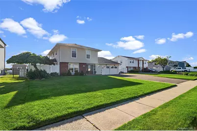 106 Anchorage Drive, West Islip, NY 11795 - Photo 5