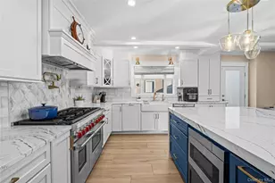 106 Anchorage Dr, West Islip, NY 11795 - Photo 21