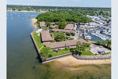 1 Toms Point Lane #Building 5, Unit 9J, Port Washington, NY 11050 - Photo 21