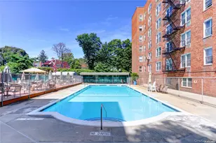 54-44 Little Neck Pkwy, Little Neck, NY 11362 - Photo 13