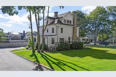 34 Dewey Street, Huntington, NY 11743 - Photo 5