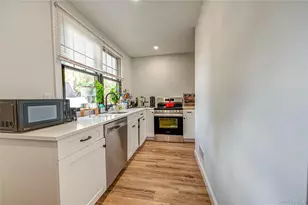 34 Dewey St, Huntington, NY 11743 - Photo 19