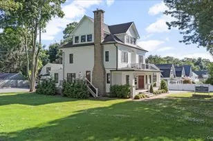 34 Dewey St, Huntington, NY 11743 - Photo 7
