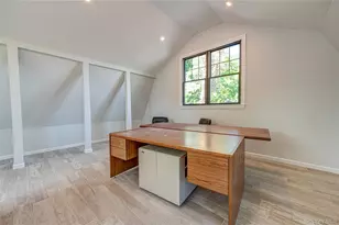 34 Dewey St, Huntington, NY 11743 - Photo 33