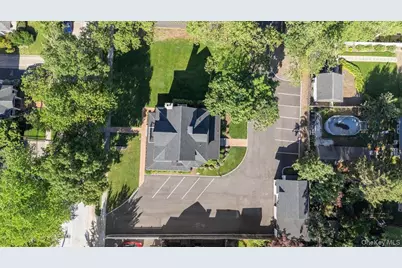 34 Dewey Street, Huntington, NY 11743 - Photo 3