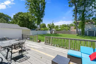 1084 Hyman Ave, Bay Shore, NY 11706 - Photo 29