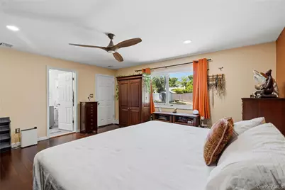 1084 Hyman Avenue, Bay Shore, NY 11706 - Photo 19