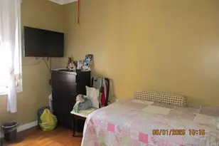 40-05 Ithaca St, Elmhurst, NY 11373 - Photo 9