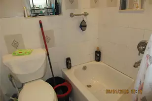 40-05 Ithaca St, Elmhurst, NY 11373 - Photo 13