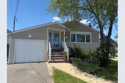 784 S Ocean Avenue, Freeport, NY 11520 - Photo 1