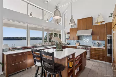 47 Laurel Cove Road, Syosset, NY 11771 - Photo 13