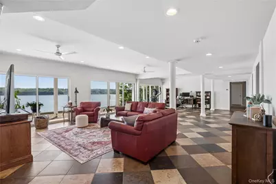 47 Laurel Cove Road, Syosset, NY 11771 - Photo 19