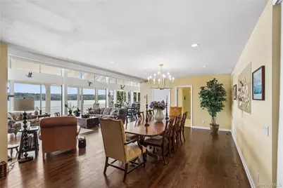 47 Laurel Cove Road, Syosset, NY 11771 - Photo 11