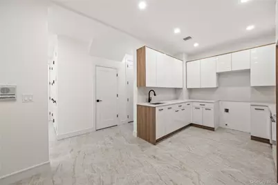 13 Warren Court #112, Monsey, NY 10952 - Photo 9