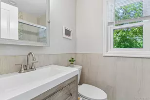 3 Walnut Pl, Huntington, NY 11743 - Photo 15