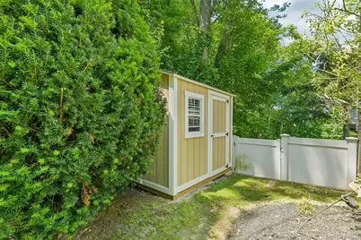 3 Walnut Place, Huntington, NY 11743 - Photo 27