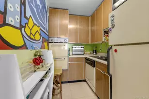 61-20 Grand Central Pkwy, Forest Hills, NY 11375 - Photo 9