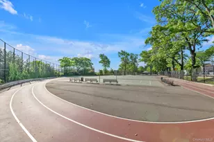 61-20 Grand Central Pkwy, Forest Hills, NY 11375 - Photo 15