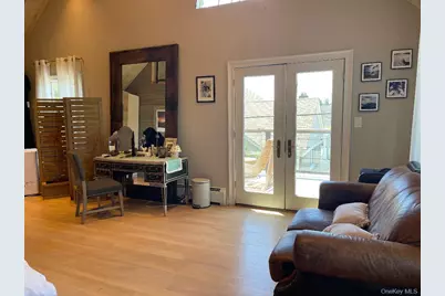 88 Dutchess Boulevard, Atlantic Beach, NY 11509 - Photo 17