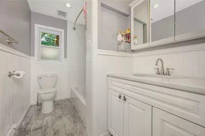 134 Singworth Street, Oyster Bay, NY 11771 - Photo 17