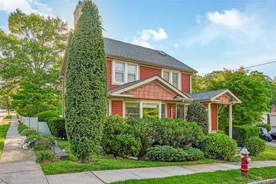 134 Singworth Street, Oyster Bay, NY 11771 - Photo 3