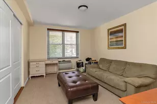 25 Canterbury Rd, Great Neck, NY 11021 - Photo 15