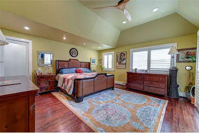 253 Melbury Road, Babylon, NY 11702 - Photo 17