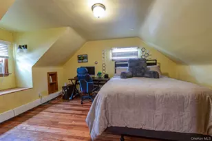 253 Melbury Rd, Babylon, NY 11702 - Photo 27