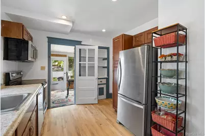8 Mildred Avenue, Poughkeepsie, NY 12603 - Photo 5