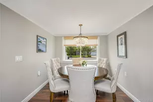 17 Lewis Cir, Babylon, NY 11702 - Photo 11