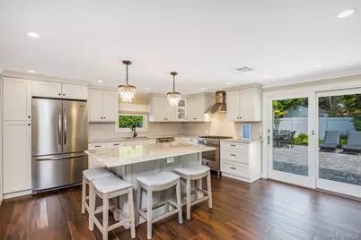 17 Lewis Circle, Babylon, NY 11702 - Photo 5
