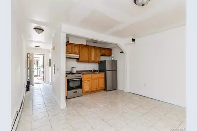 1987 Cruger Avenue, Bronx, NY 10462 - Photo 3