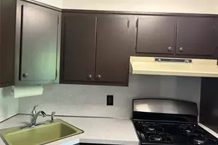 77-24 252nd St, Bellerose, NY 11426 - Photo 3