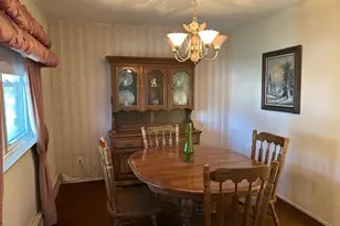 4 Dougbeth Dr, Ronkonkoma, NY 11779 - Photo 5