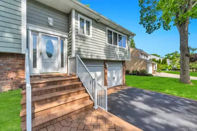 9 Quincy Lane, Smithtown, NY 11787 - Photo 5
