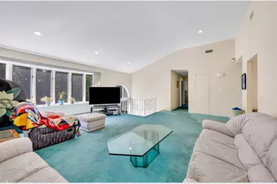 9 Quincy Lane, Smithtown, NY 11787 - Photo 9