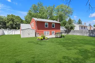 107 1st Ave, Kings Park, NY 11754 - Photo 17