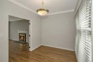22 Duke Of Gloucest, Manhasset, NY 11030 - Photo 11