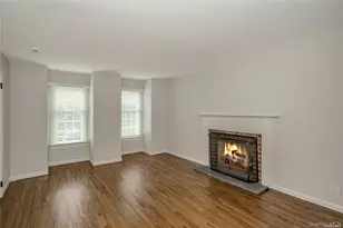 22 Duke Of Gloucest, Manhasset, NY 11030 - Photo 17