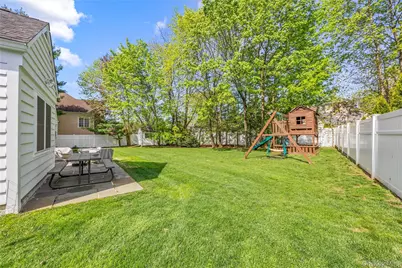 50 Wilmot Road, New Rochelle, NY 10804 - Photo 21