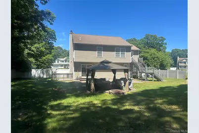 18 Mill Lane, Medford, NY 11763 - Photo 29