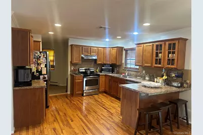 18 Mill Lane, Medford, NY 11763 - Photo 5