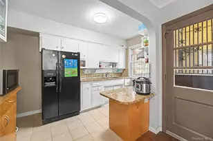 159-11 65th Ave, Fresh Meadows, NY 11365 - Photo 11