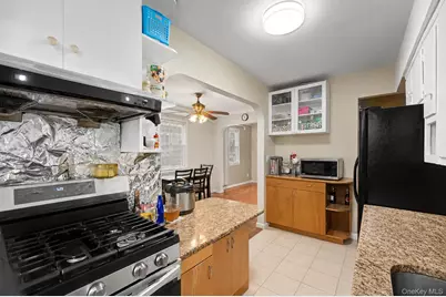 15911 65th Avenue, Fresh Meadows, NY 11365 - Photo 13