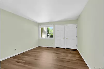 51 Jefferson Oval #E, Yorktown Heights, NY 10598 - Photo 9