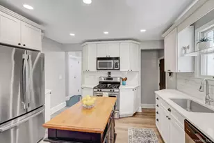 147 Sydney Ave, Malverne, NY 11565 - Photo 13